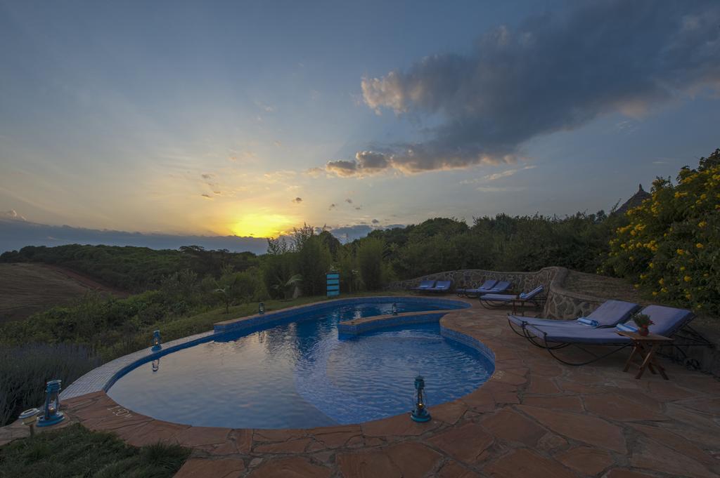 קראטו Rhotia Valley Tented Lodge And Children'S Home מראה חיצוני תמונה