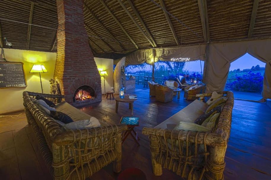 קראטו Rhotia Valley Tented Lodge And Children'S Home מראה חיצוני תמונה
